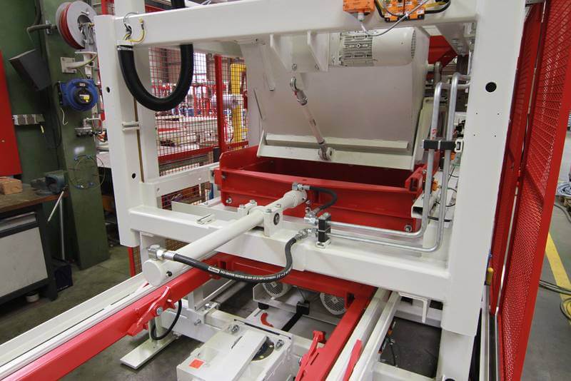 csm_hessgroup-concrete-block-machine-rh500-hydraulically-powered-filler-box_a733c4ad46